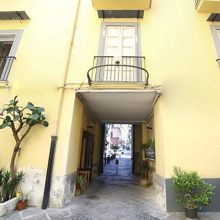 Casa Historical Center 3* Neapol